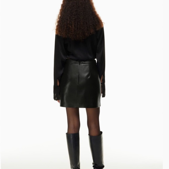 Wilfred Patio Vegan Leather Mini Skirt. - Picture 8 of 8
